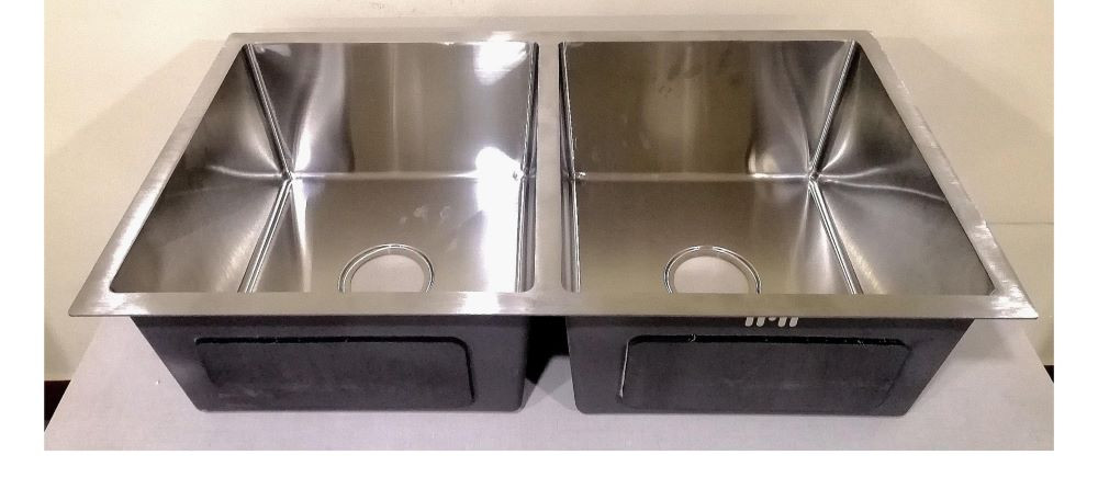 Snout 32*18 Hand Made Sink- Silver